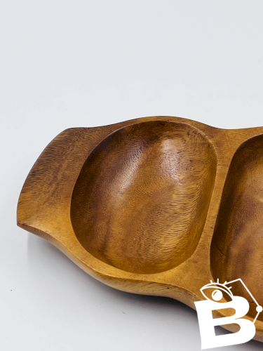 Plateau compartimenté en bois exotique sculpté, Asie années 70