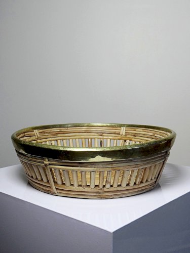 Plateau, corbeille rond en bambou clair cerclage laiton vintage Italie années 70