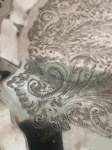 Plateau de service de style Louis XV en métal argenté XX siècle