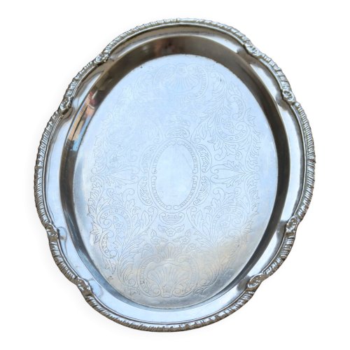 Plateau de service ovale vintage en métal argenté – Décor rocaille gravé