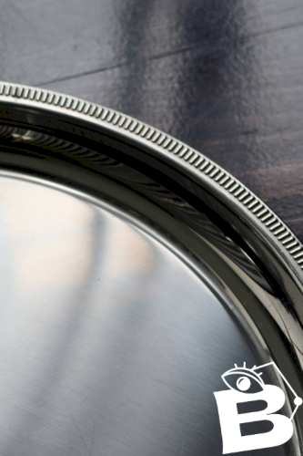 Plateau de service vintage rond métal argenté - Style bistrot