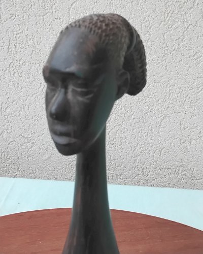 Plateau en bois tête africaine