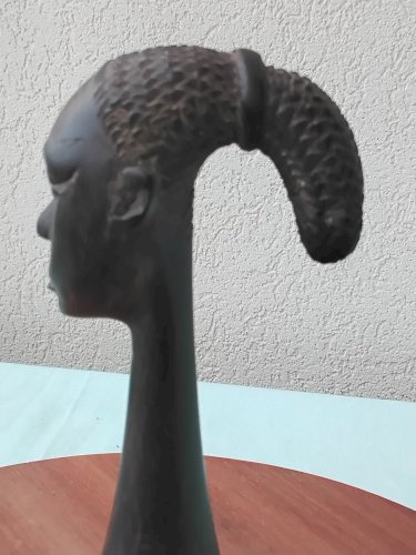 Plateau en bois tête africaine