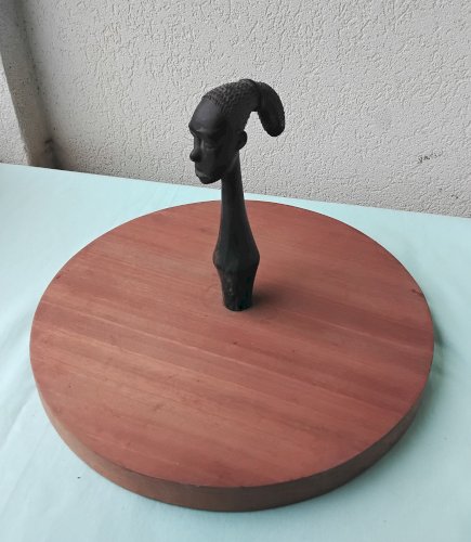 Plateau en bois tête africaine