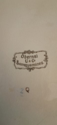 Plateau en faïence modèle Obernai par Henri Loux pour U&C Sarreguemines.  Vers 1920
