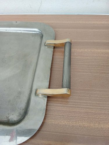 Plateau en métal argenté