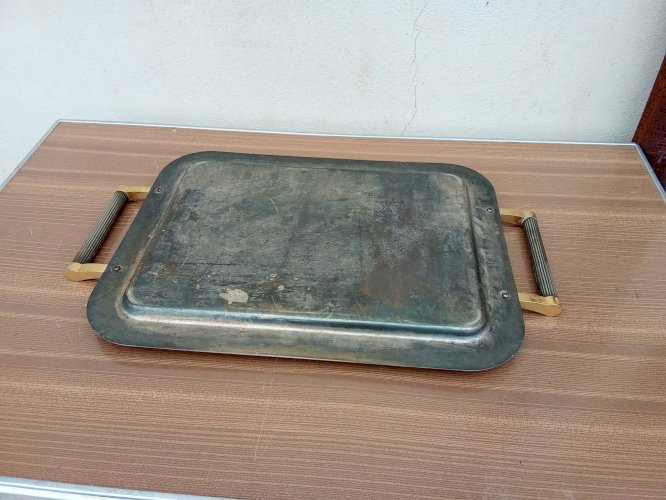 Plateau en métal argenté