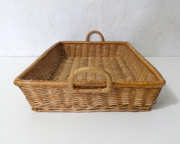 plateau en rotin vintage