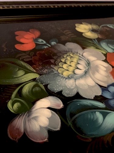 Plateau Jostovo en métal peint, motifs fleurs, Made in USSR