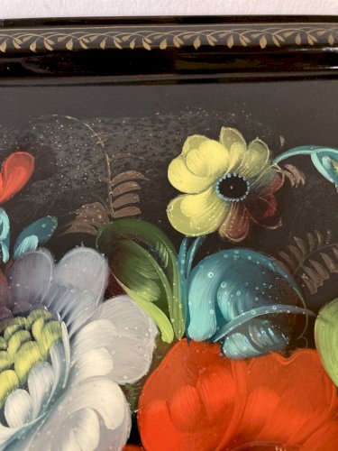 Plateau Jostovo en métal peint, motifs fleurs, Made in USSR