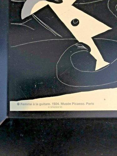 plateau moderne en métal décor " la femme à la guitare" Picasso cubisme art