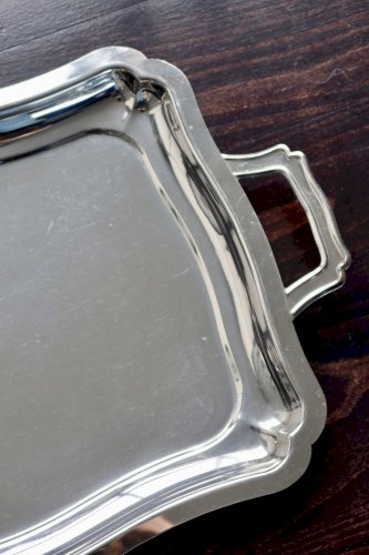 Plateau rectangulaire vintage en métal argenté brillant - Style bistrot