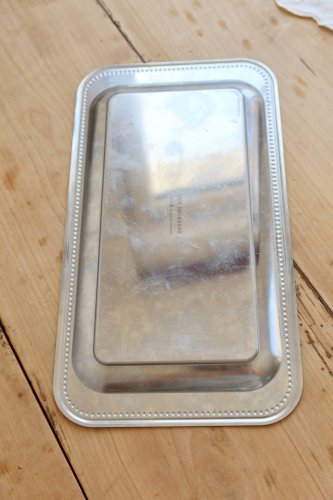 Plateau rectangulaire vintage Guy Degrenne métal argenté bord perlé