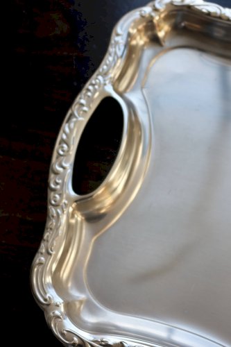 Plateau rectangulaire vintage métal inoxydable - Bord mouluré