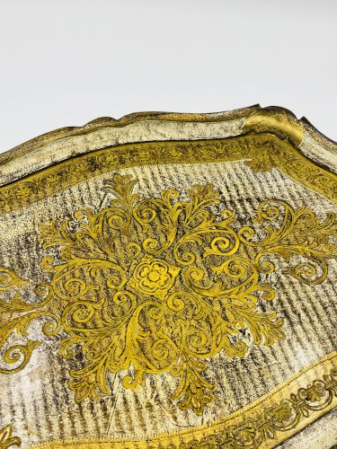 Plateau vintage baroque doré