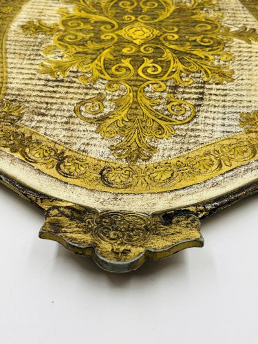 Plateau vintage baroque doré