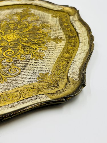 Plateau vintage baroque doré
