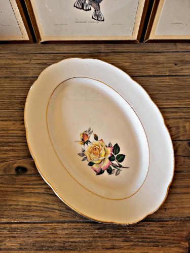 Plats Gien Gardanne, roses couleur jaune (1 ovale, 2 ronds dont un creux)