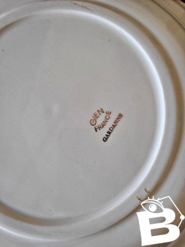 Plats Gien Gardanne, roses couleur jaune (1 ovale, 2 ronds dont un creux)