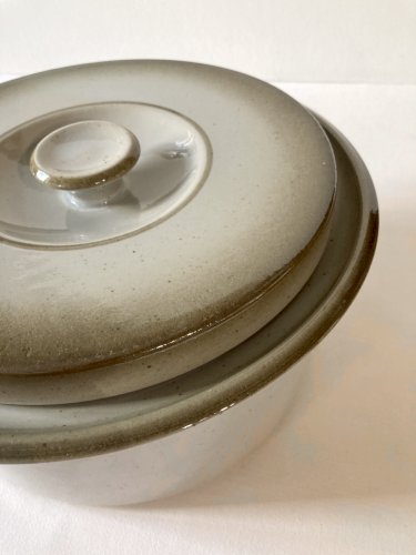 Plat/soupière en grès de grand feu, faïencerie de Brenne, années 1970-1980