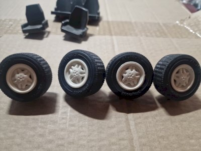 Playmobil - Lot of 4 Wheels 41 X 18 /3