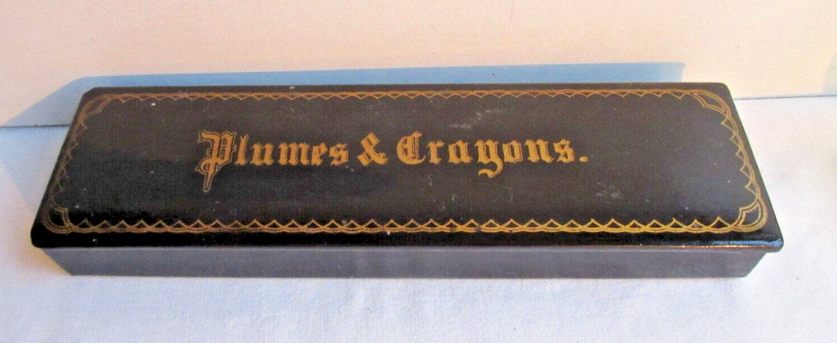 Plumier Napoléon III carton bouilli noir: Plumes et Crayons