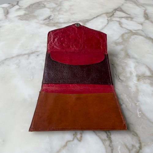 Pochette portefeuille en cuir rehaussé de fil d'argent XXe M3409