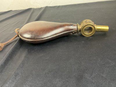 POIRE A POUDRE MILITAIRE XIXEME BOCHE PARIS