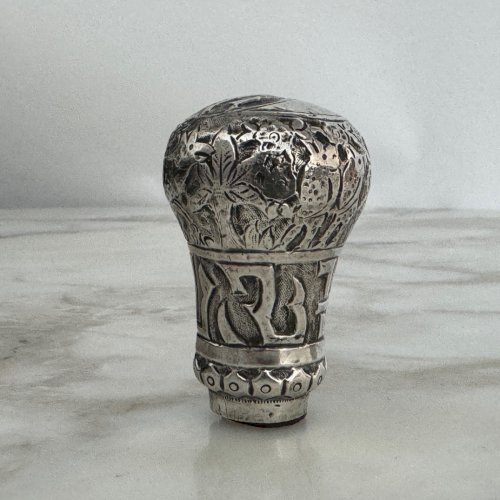 Pommeau de canne en argent Chine XIXe décor animalier M4036