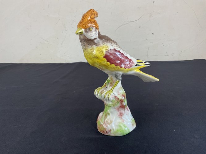 porcelaine de Paris  oiseau sur branche d'arbre(  lesana )