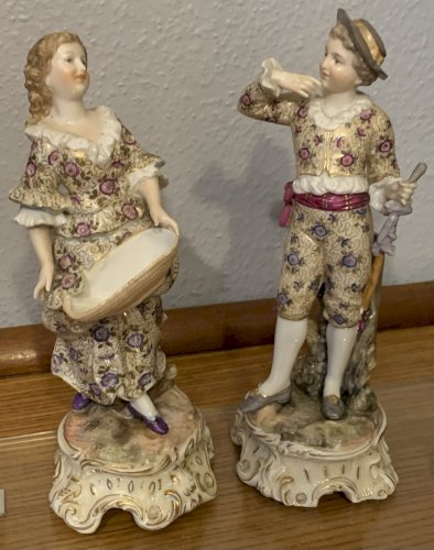Porcelaine de Volkstedt Sitzendorf Germany XIXe superbe paire de statuettes