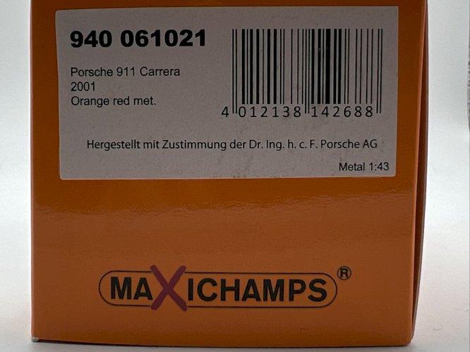Porsche 911 Carrera (2011) 1/43 Maxichamps