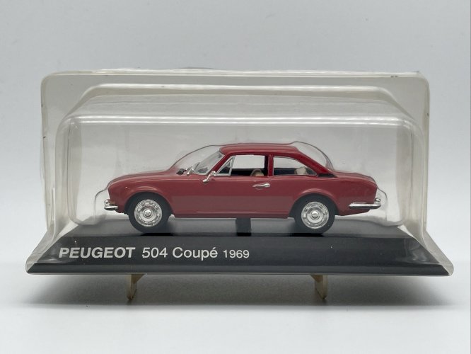  Peugeot 504 Coupé (1969) 1/43 Norev