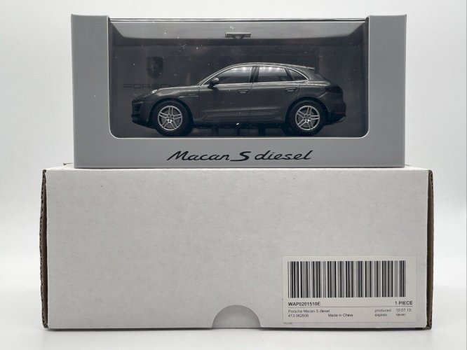 Porsche Macan S Diesel (2013)  Gris 1/43 Minichamps