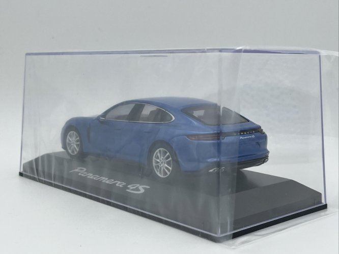 Porsche Panamera 4S (2016) 1/43 Herpa