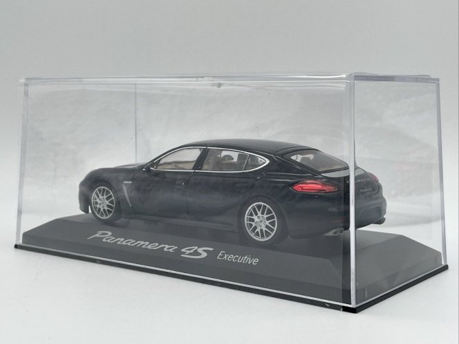 Porsche Panamera 4S Exécutive (2014) Sombre Bleu  1/43 Minichamps
