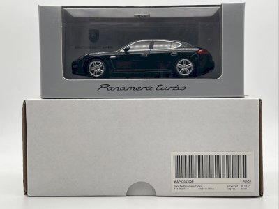 Porsche Panamera Turbo (2014) Black 1/43 Minichamps