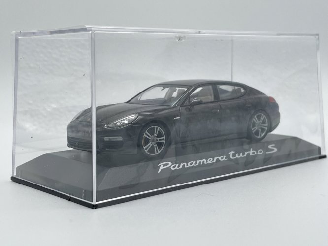 Porsche Panamera Turbo S (2014) Carboxylique Gris  1/43 Minichamps
