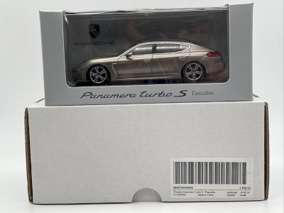 Porsche Panamera Turbo S Executive Gold 1/43 Minichamps