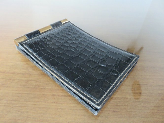 PORTE BLOC NOTES JACQUES ADNET EN CROCODILE NOIR PIQUE SELLIER ET LAITON 1940-50