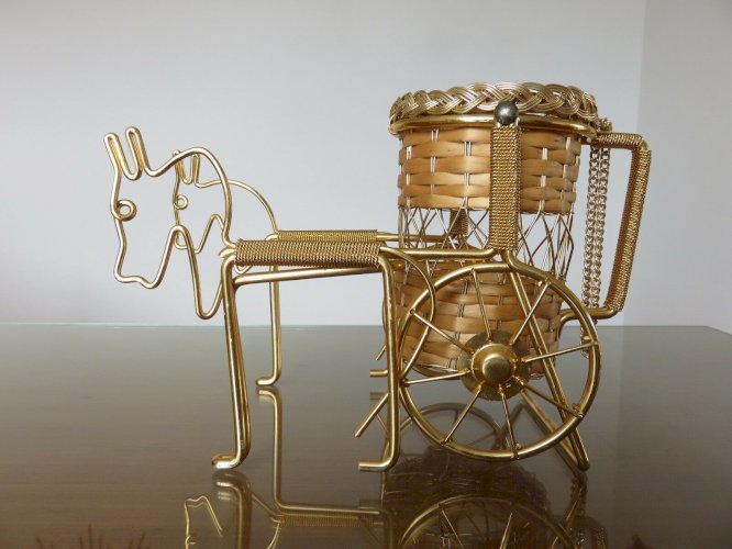 PORTE BOUTEILLE METAL DORE ET ROTIN ANNEES 50 60 VINTAGE