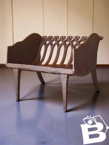 Porte-buche corbeille de cheminée en fonte