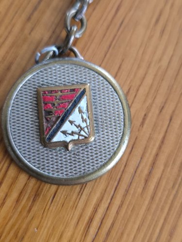 Porte-clé ancien Armée de l’air – SRG-30/931 – écusson émaillé & St Christophe