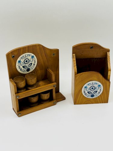 Porte coquetier mural et porte ustensiles en bois