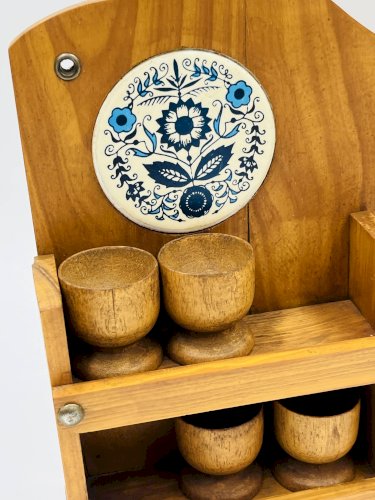 Porte coquetier mural et porte ustensiles en bois