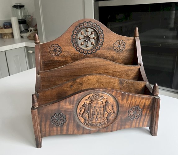 porte courrier ancien breton armoiries bretagne signé DR