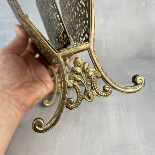 Porte courrier range lettre laiton ajouré patiné vintage retro chic