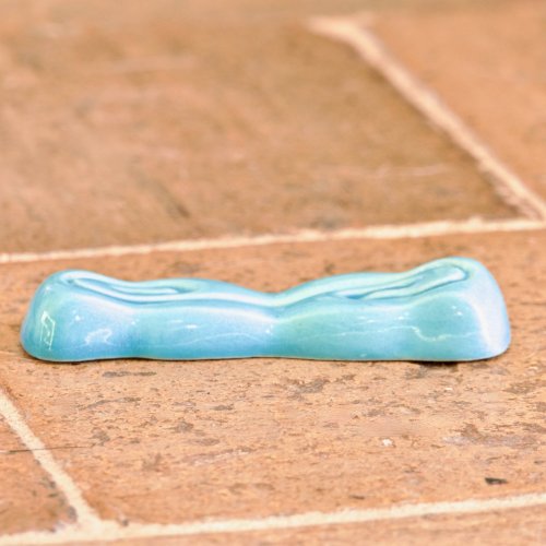 Porte-couteaux anciens Art Deco en faïence turquoise