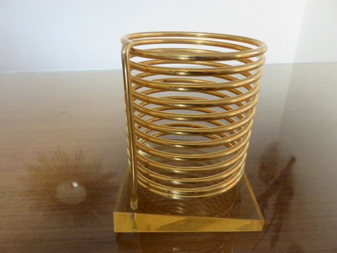 PORTE CRAYON  RESSORT  PLEXIGLASS ET METAL DORE ANNEES 70 VINTAGE