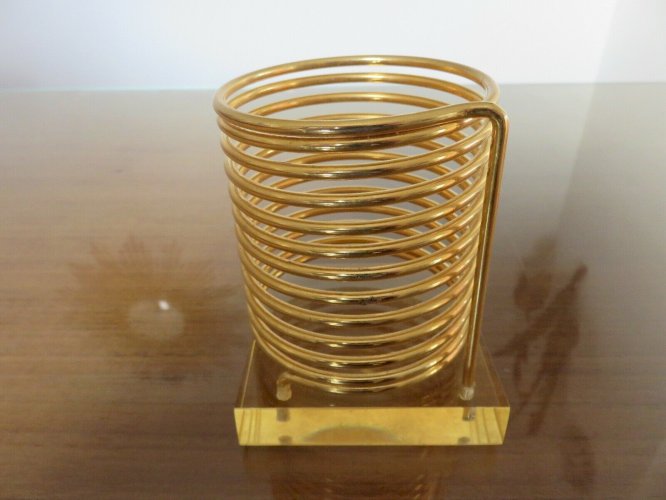 PORTE CRAYON  RESSORT  PLEXIGLASS ET METAL DORE ANNEES 70 VINTAGE